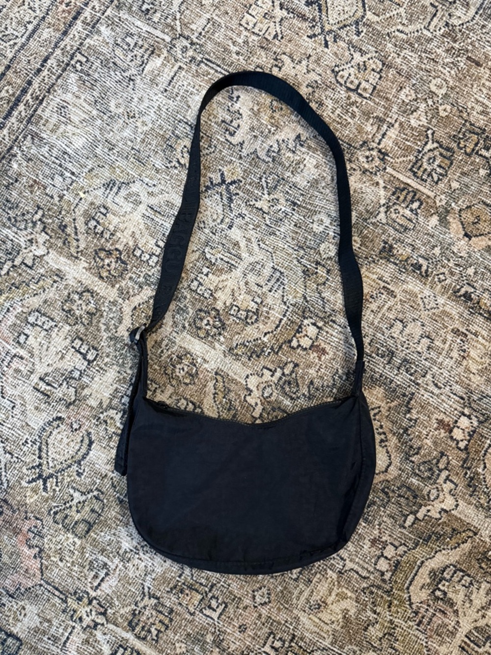 Baggu Small Crescent Bag Original Strap Length | Black Crossbody Shoulder Bag